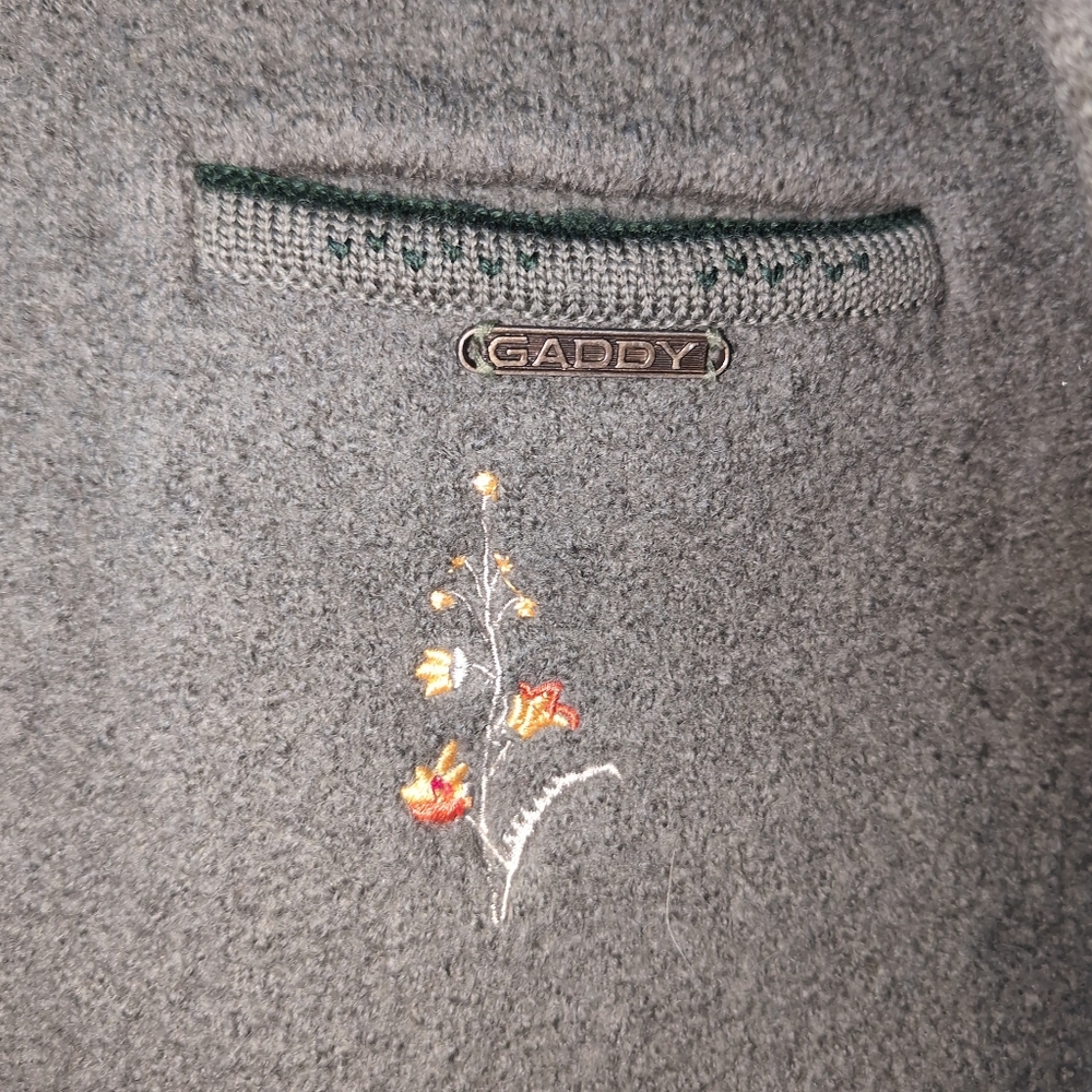 Gaddy Collection Embroidered Green Wool Cardigan - Picture 9 of 10